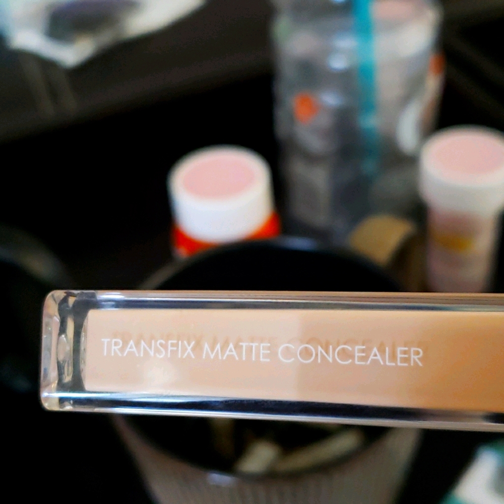 Natasha Denona Transfix matte concealer